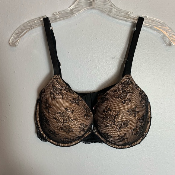 GORGEOUS VICTORIA SECRET DEMI UPLIFT BRA SIZE 34DD